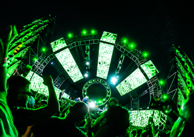 Greenworld festival, visuales del escenario en color verde